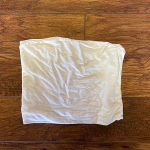 SOLD ON DEPOP Brandy Melville staple white Tube Top